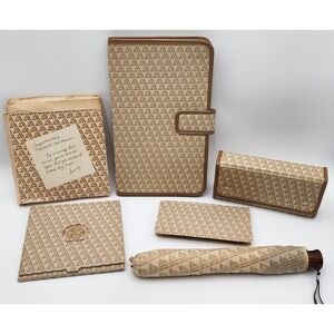 Vintage Avon Presidents Club Travel Set Jewelry Organizer Mirror Umbrella Tan